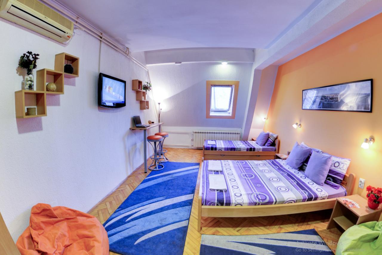 Hostel No9 เบลเกรด ภายนอก รูปภาพ