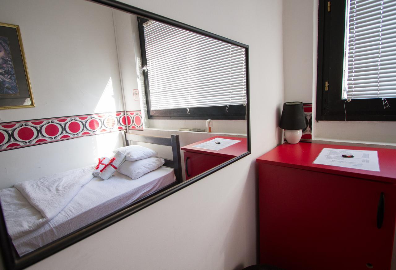 Hostel No9 เบลเกรด ภายนอก รูปภาพ